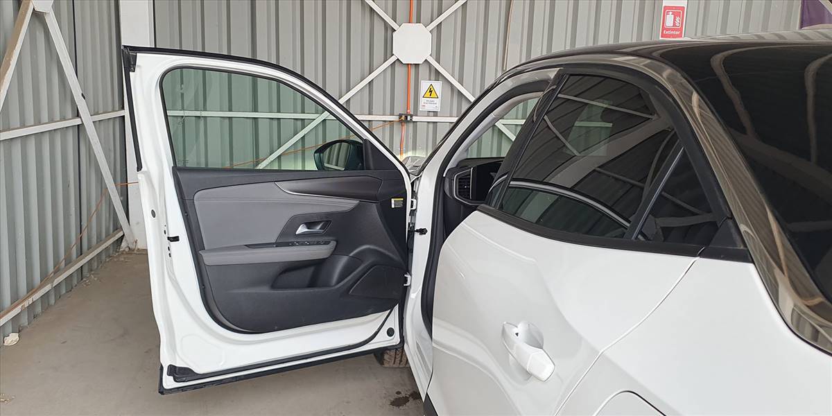 OPEL MOKKA 1.2T AUT - Imagen 25