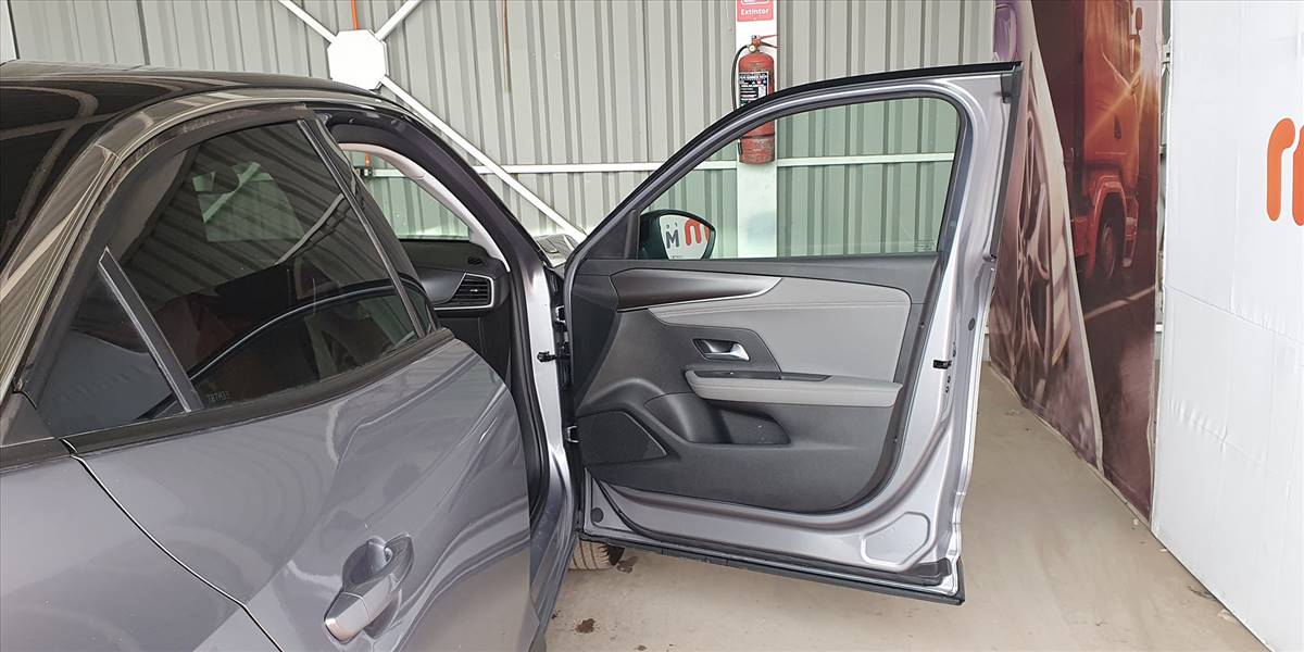 OPEL MOKKA 1.2T AUT - Imagen 28