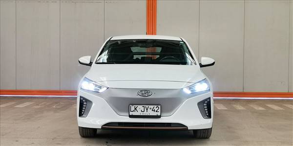 HYUNDAI IONIQ EV GLS - Imagen 9