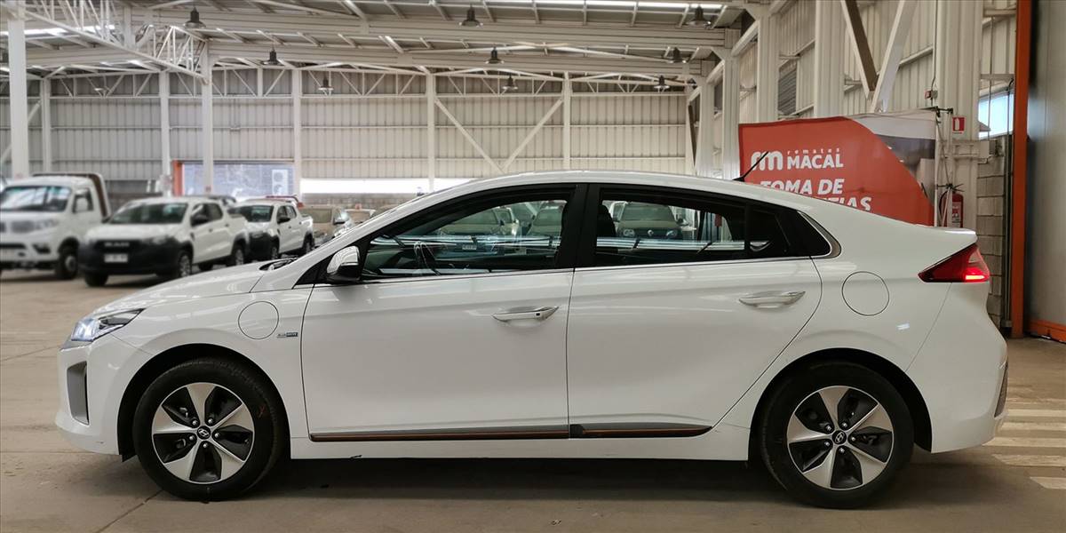 HYUNDAI IONIQ EV GLS - Imagen 32