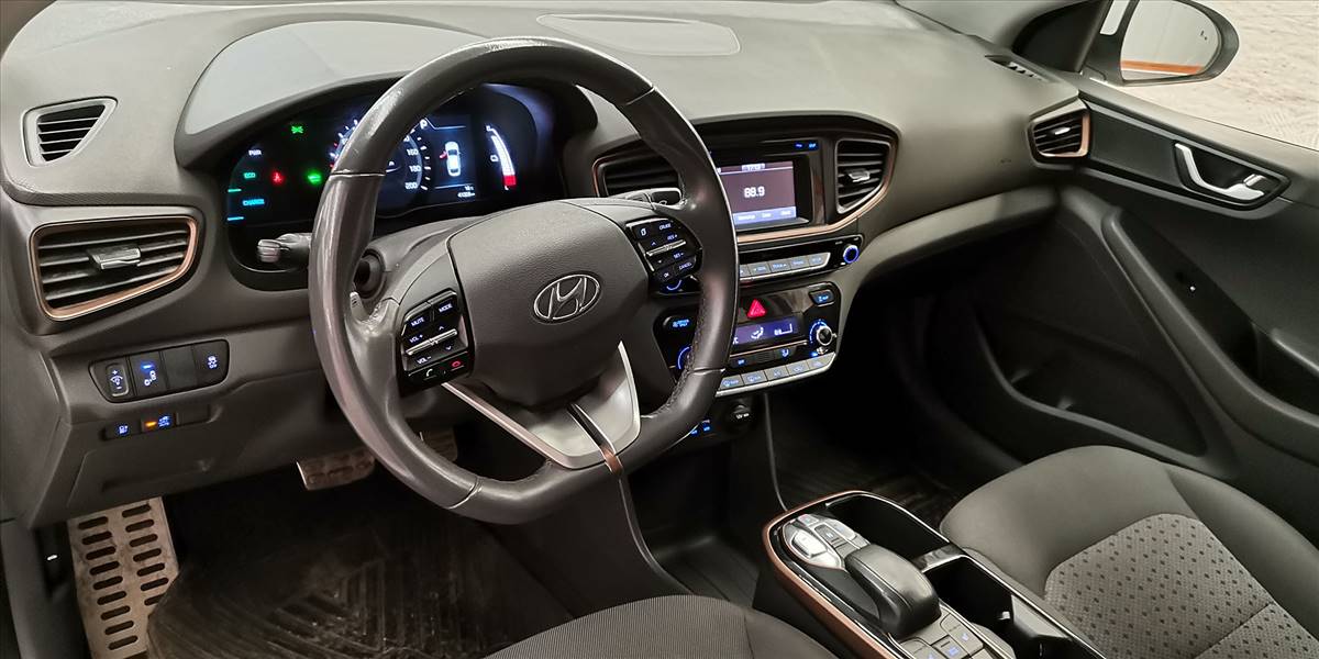HYUNDAI IONIQ EV GLS - Imagen 46